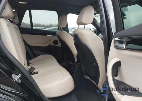 2019 BMW X1 xDrive28I z USA, uszkodzony, nr VIN WBXHT3C52K5L37748